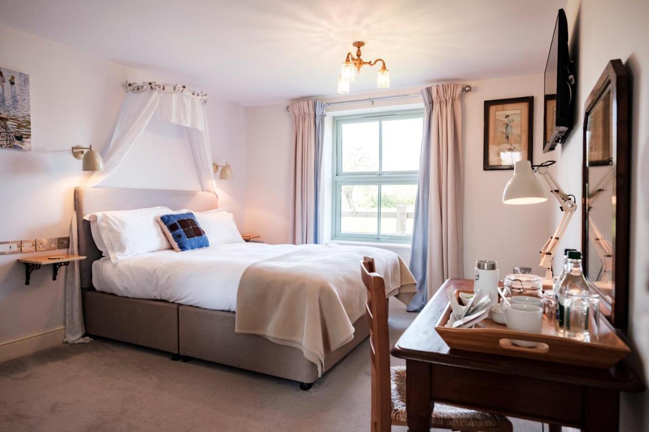 The Bower Inn บริดจ์วอเตอร์ ภายนอก รูปภาพ The Old Inn, Westcott