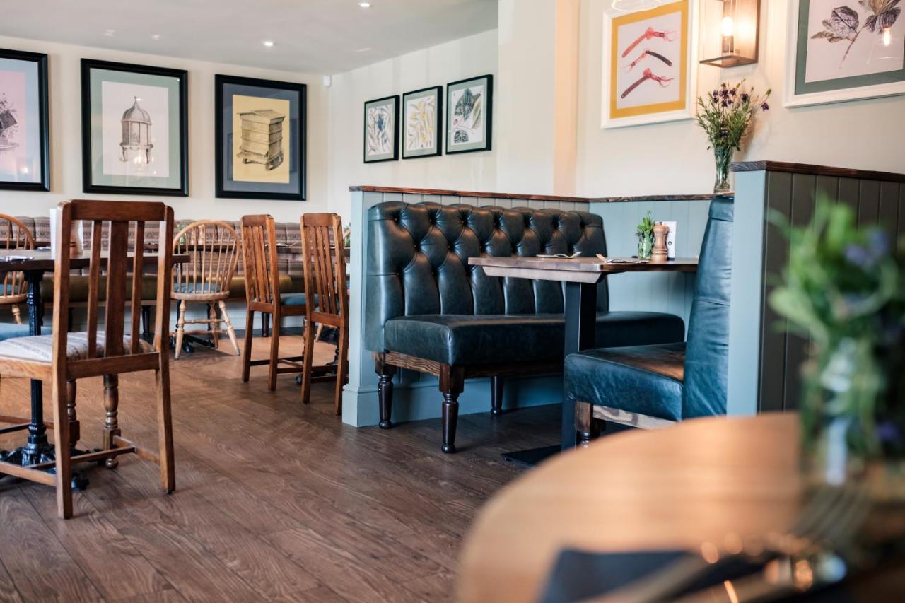 The Bower Inn บริดจ์วอเตอร์ ภายนอก รูปภาพ The interior of the restaurant