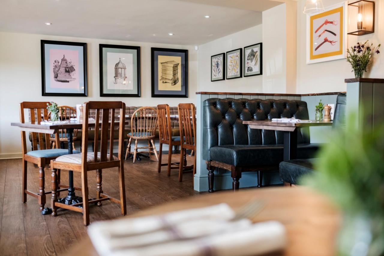 The Bower Inn บริดจ์วอเตอร์ ภายนอก รูปภาพ The interior of the restaurant