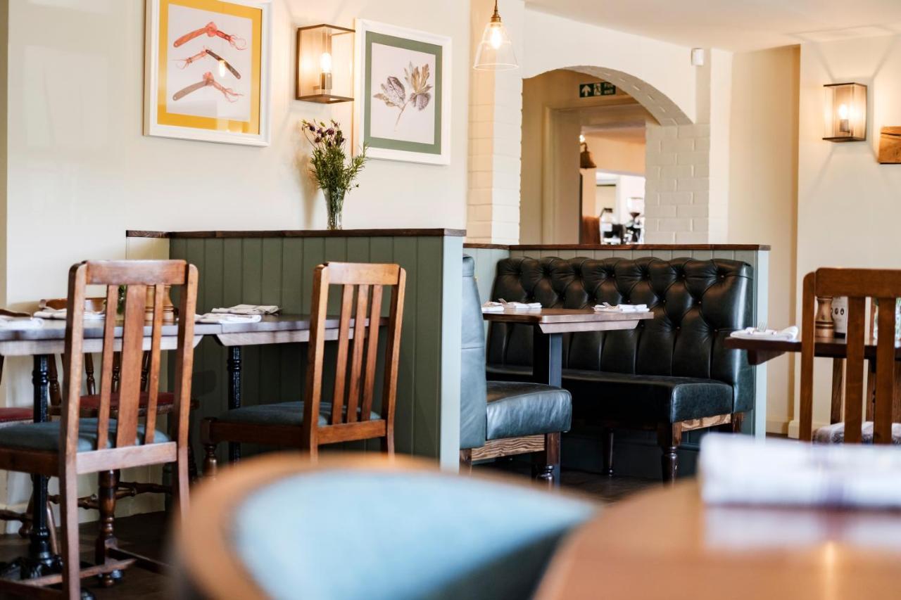 The Bower Inn บริดจ์วอเตอร์ ภายนอก รูปภาพ The interior of the restaurant